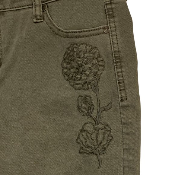 Celebrity Pink Skinny Ankle Flower Jeans - Picture 6 of 9